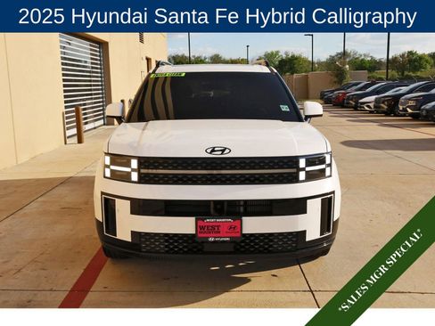 Used 2025 Hyundai Santa Fe Calligraphy AWD/4WD image 2