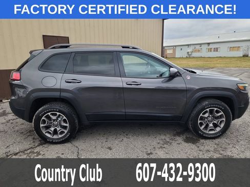 Used 2021 Jeep Cherokee Trailhawk AWD/4WD image 9
