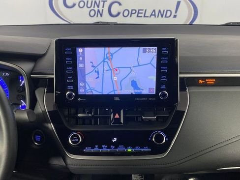 Used 2020 Toyota Corolla XSE image 22