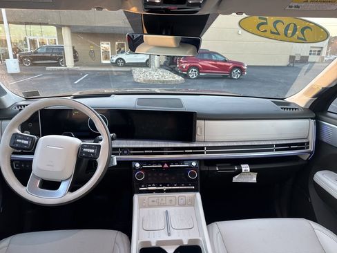 Certified 2025 Hyundai Santa Fe Calligraphy image 20