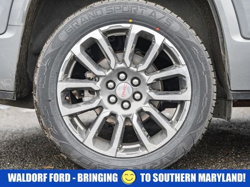 Used 2020 GMC Acadia Denali w/ Technology Package image 19