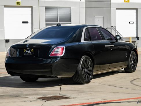 Used 2022 Rolls-Royce Ghost image 13