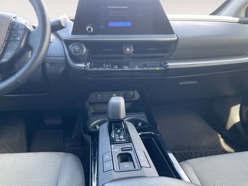 Used 2024 Toyota Prius LE image 11