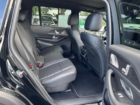Used 2025 Mercedes-Benz GLS 450 4MATIC image 17