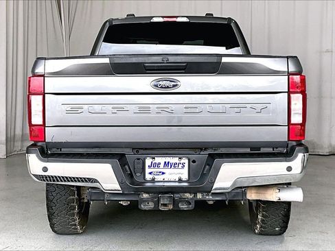 Used 2022 Ford F250 XLT w/ XLT Value Package image 3