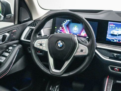 Certified 2024 BMW X7 xDrive40i w/ Premium Package image 16