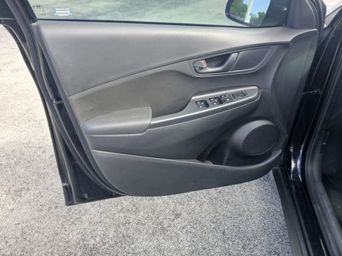 Used 2018 Hyundai Kona SEL FWD image 11