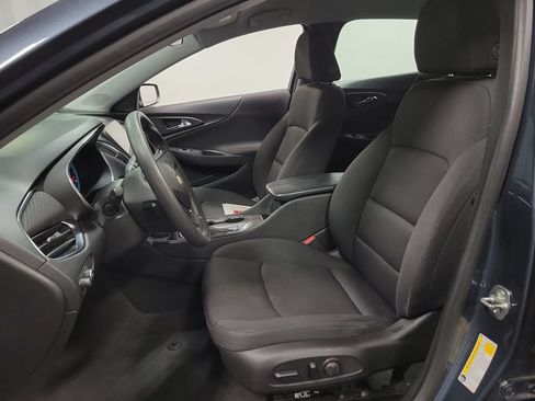 Used 2019 Chevrolet Malibu LT FWD image 14