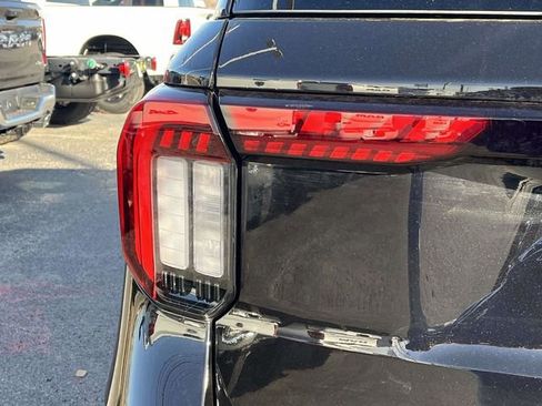 Used 2025 Ford Explorer ST w/ Sun And Sound Package image 10