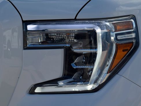 Used 2021 GMC Sierra 1500 Elevation AWD/4WD image 25