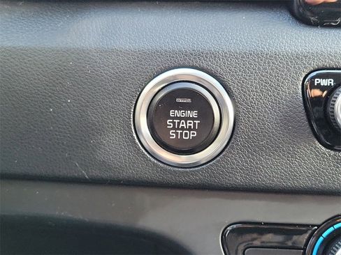 Used 2018 Kia Niro LX image 10