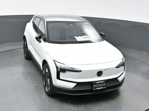 New 2026 Volvo EX30 Plus w/ Protection Package Premier AWD/4WD image 27