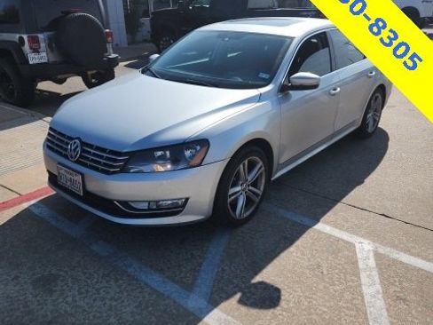 Used 2014 Volkswagen Passat 3.6 SEL Premium image 1
