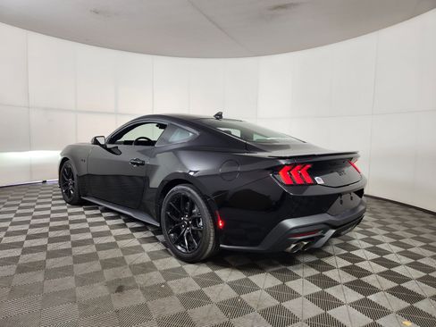 Used 2025 Ford Mustang GT Premium image 5