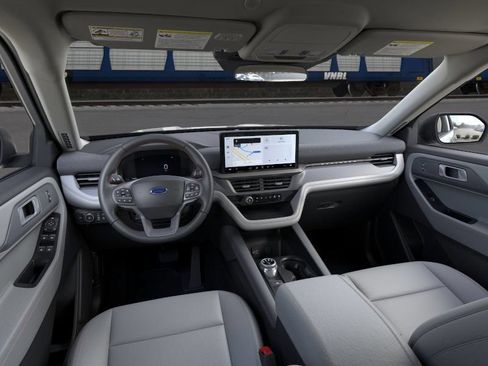 New 2026 Ford Explorer Active w/ Active Comfort Package AWD/4WD image 9