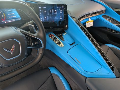 Used 2024 Chevrolet Corvette Stingray Premium Cpe w/ Z51 Performance Package RWD image 24