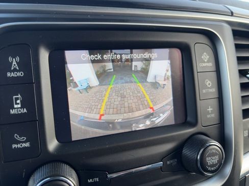 Used 2022 RAM 1500 Classic SLT image 12