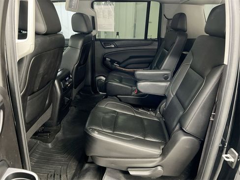 Used 2016 Chevrolet Suburban LTZ image 23