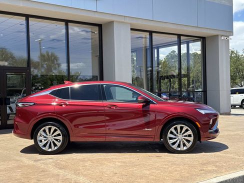 Used 2024 Buick Envista Avenir FWD image 2