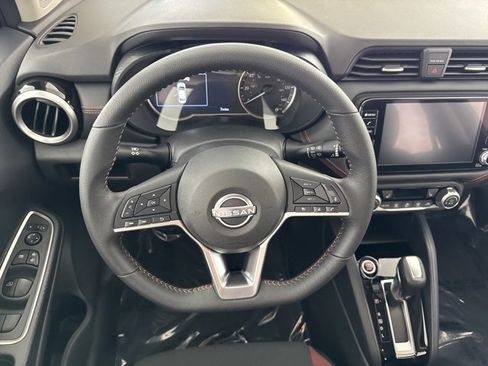 New 2025 Nissan Versa SR w/ Trunk Package image 23