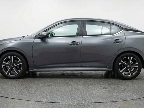 Used 2025 Nissan Sentra SV image 5