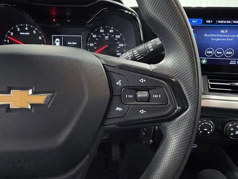 Used 2024 Chevrolet Trax LS w/ Driver Confidence Package image 27