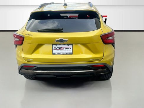 Used 2025 Chevrolet Trax ACTIV w/ Driver Confidence Package FWD image 6
