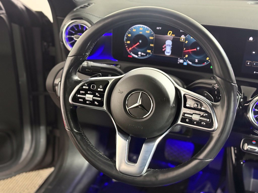 Used 2023 Mercedes-Benz CLA 250 4MATIC image 12