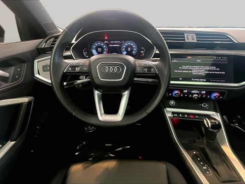 Used 2023 Audi Q3 2.0T Premium Plus w/ Premium Plus Package AWD/4WD image 6