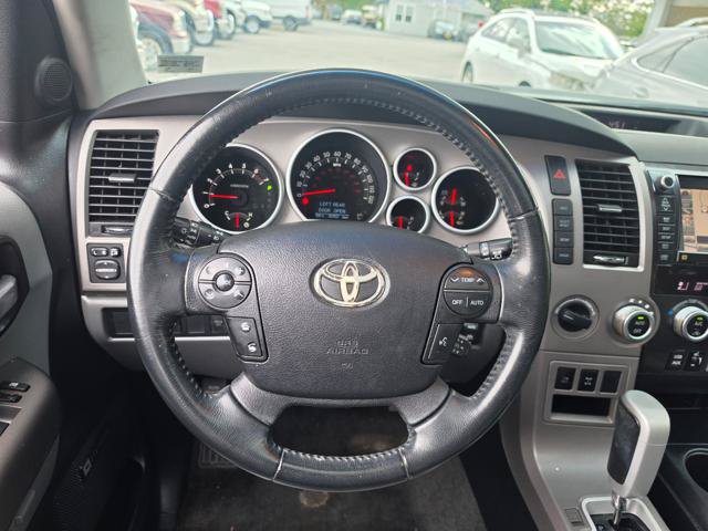 Used 2012 Toyota Sequoia Limited AWD/4WD image 23