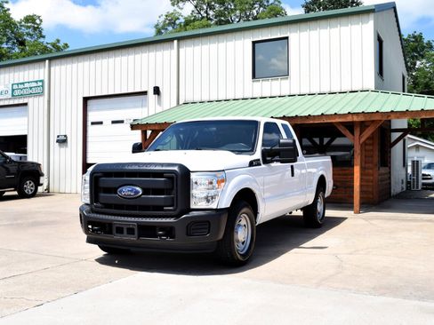 Used 2016 Ford F250 XL image 5