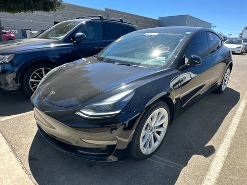 Used 2023 Tesla Model 3 Standard Range RWD image 2