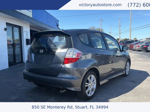 Used 2011 Honda Fit Sport image 3