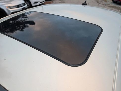 Used 2011 Volkswagen Jetta SE image 13