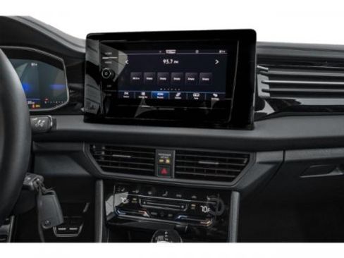 Used 2025 Volkswagen Jetta Sport FWD image 9