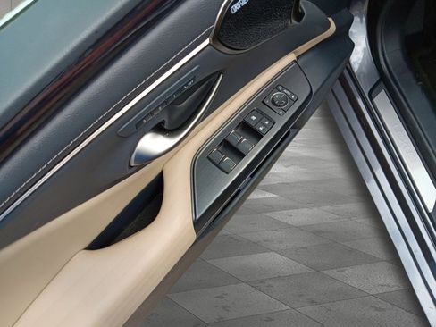 Certified 2021 Lexus ES 350 Ultra Luxury w/ Accessory Package 2 image 28