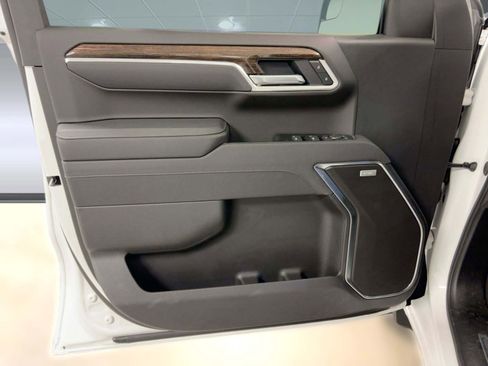 Certified 2025 GMC Sierra 1500 Elevation w/ Preferred Package image 21