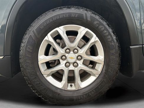 Used 2018 Chevrolet Traverse LT image 30