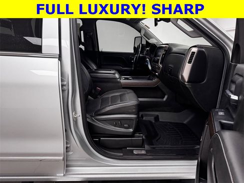 Used 2018 GMC Sierra 3500 Denali w/ Duramax Plus Package image 16