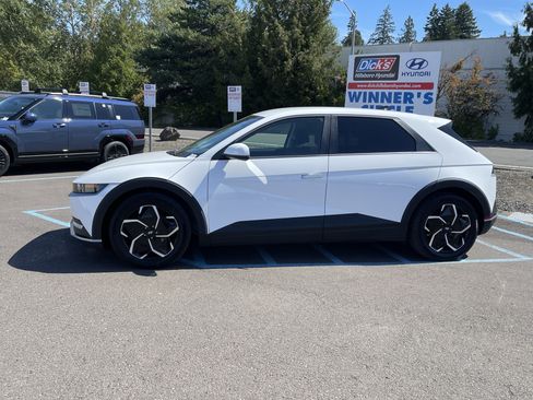 Certified 2024 Hyundai Ioniq 5 SEL RWD image 2