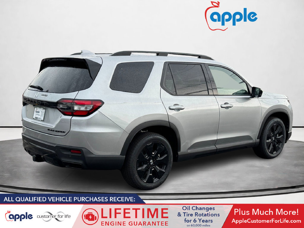 New 2026 Honda Pilot Black Edition image 3