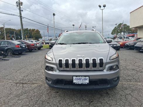 Used 2015 Jeep Cherokee Latitude w/ Cold Weather Group image 14