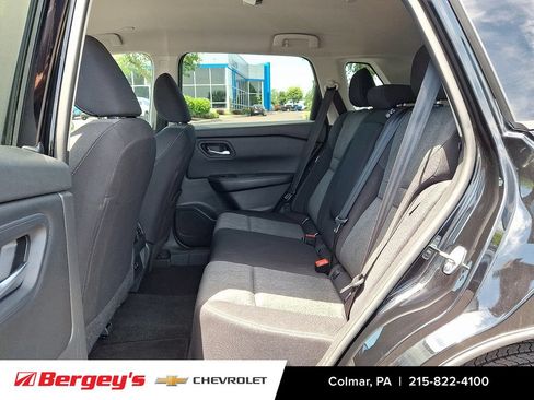 Used 2024 Nissan Rogue SV AWD/4WD image 12