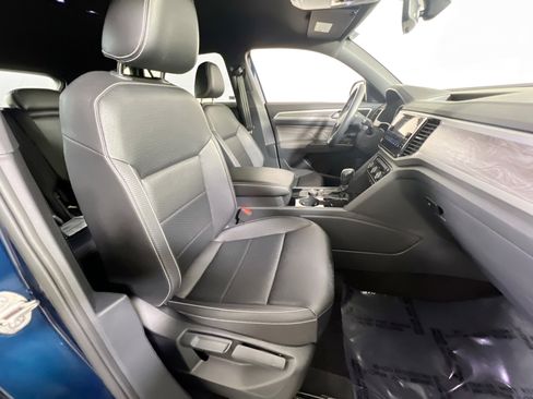 Used 2023 Volkswagen Atlas Cross Sport SE image 26