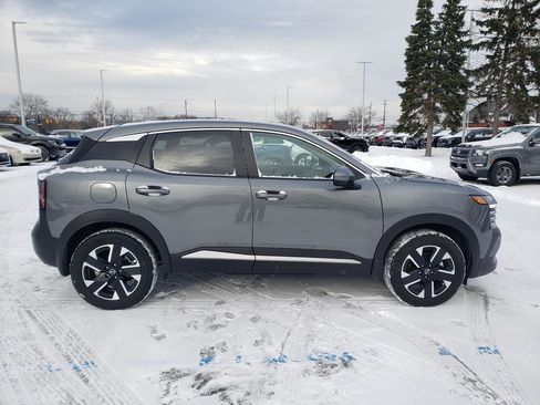 Certified 2025 Nissan Kicks SV image 10