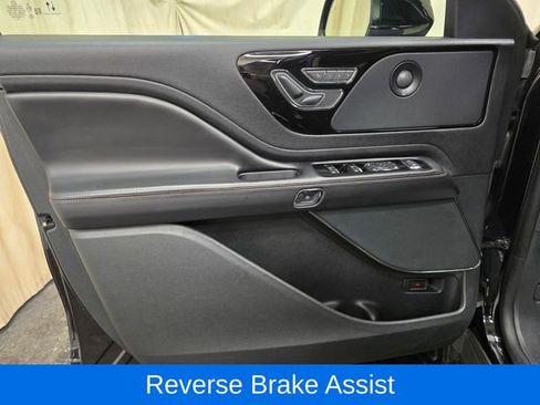Used 2021 Lincoln Aviator Reserve w/ Equipment Group 201A AWD/4WD image 12