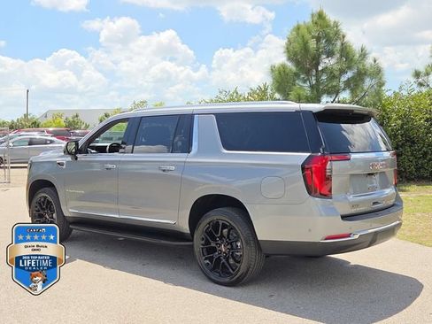 New 2026 GMC Yukon XL Elevation w/ Elevation Premium Package AWD/4WD image 3