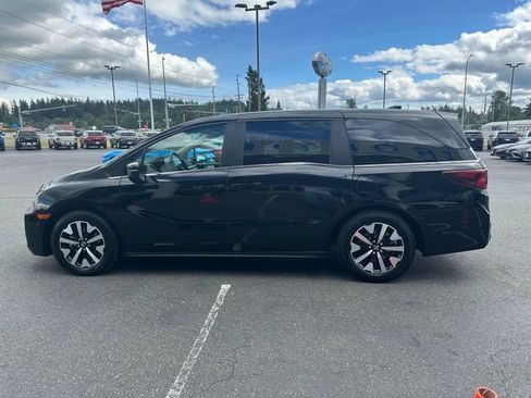 Used 2025 Honda Odyssey EX-L image 5