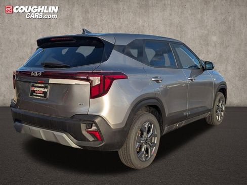 New 2026 Kia Seltos LX image 7