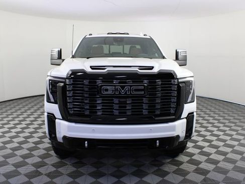 New 2026 GMC Sierra 3500 Denali Ultimate AWD/4WD image 32